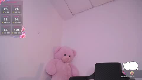 Snapshot of holly_16 chatting on 01-15-25, 03:33 holly_16 online show from 01-15-25, 03:33