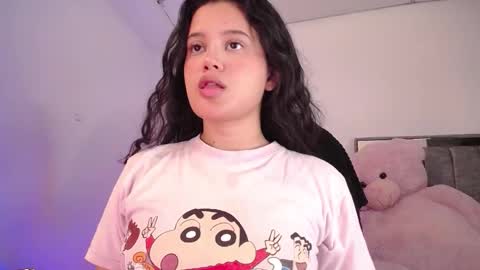 Snapshot of holly_16 chatting on 10-20-25, 12:22 holly_16 online show from 10-20-25, 12:22