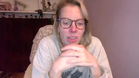 holly_bourbon online show from 11-21-25, 02:43