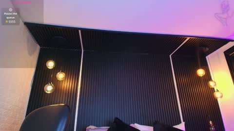 Snapshot of holly_kat chatting on 10-24-25, 08:49 April online show from 10-24-25, 08:49