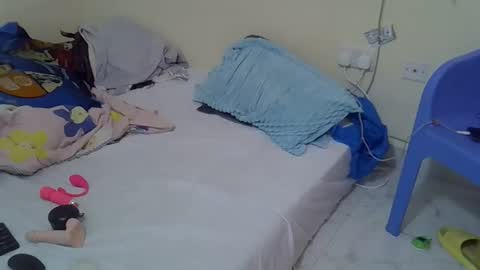 Snapshot of holly_molly11 chatting on 09-15-25, 09:09 holly molly11 online show from 09-15-25, 09:09