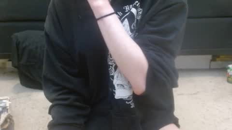 Holly Hawkes online show from 02-20-25, 03:01