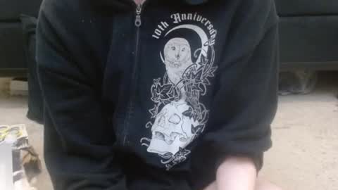 Holly Hawkes online show from 03-07-25, 02:04