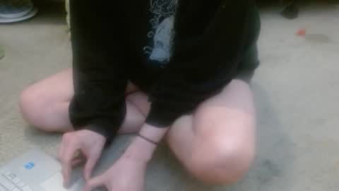 Snapshot of hollyhawkes chatting on 06-08-26, 02:01 Holly Hawkes online show from 06-08-26, 02:01