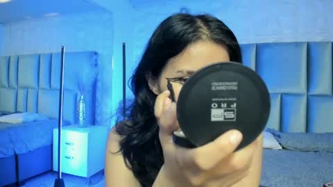 Snapshot of hollypeach_ chatting on 05-27-26, 07:55 hollypeach_ online show from 05-27-26, 07:55