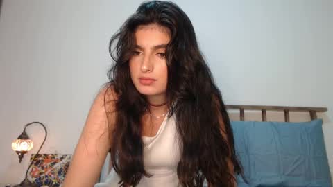 Snapshot of hollyshit_ chatting on 02-22-25, 01:00 hollyshit_ online show from 02-22-25, 01:00