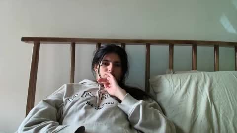 Snapshot of hollyshit_ chatting on 10-11-25, 07:34 hollyshit_ online show from 10-11-25, 07:34