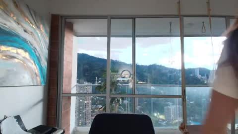 Snapshot of hollyshit_ chatting on 11-17-25, 10:48 hollyshit_ online show from 11-17-25, 10:48