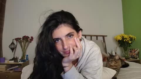 Snapshot of hollyshit_ chatting on 01-07-26, 12:13 hollyshit_ online show from 01-07-26, 12:13