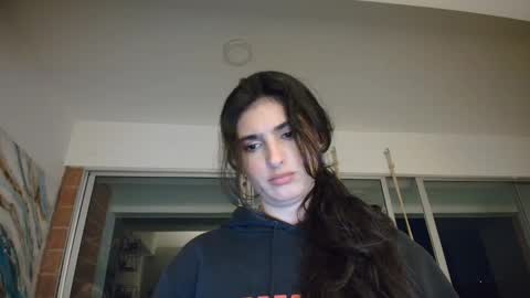 Snapshot of hollyshit_ chatting on 01-11-26, 01:21 hollyshit_ online show from 01-11-26, 01:21