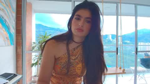 Snapshot of hollyshit_ chatting on 01-18-26, 10:35 hollyshit_ online show from 01-18-26, 10:35