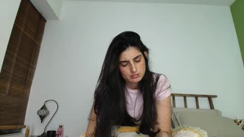 Snapshot of hollyshit_ chatting on 02-07-26, 12:14 hollyshit_ online show from 02-07-26, 12:14