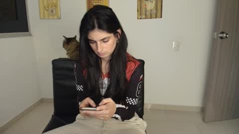 Snapshot of hollyshit_ chatting on 02-20-26, 02:41 hollyshit_ online show from 02-20-26, 02:41