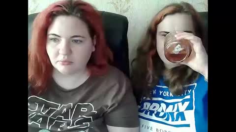 Snapshot of hollyxeva chatting on 02-14-26, 12:13 HollyXEva online show from 02-14-26, 12:13