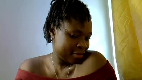 holy_ebony online show from 06-12-26, 12:15
