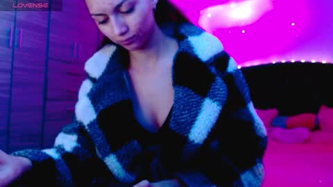 Juli online show from 11-10-25, 03:38