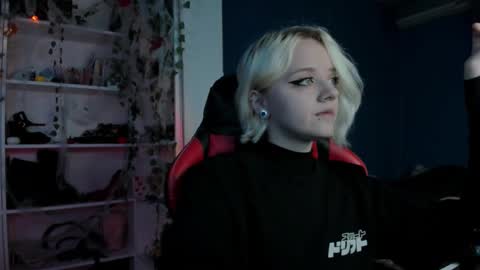 Snapshot of holy_mistresss chatting on 10-29-25, 10:28 holy_mistresss online show from 10-29-25, 10:28