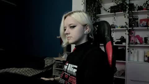 Snapshot of holy_mistresss chatting on 11-05-25, 09:42 holy_mistresss online show from 11-05-25, 09:42