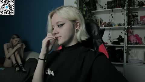 Snapshot of holy_mistresss chatting on 11-29-25, 09:56 holy_mistresss online show from 11-29-25, 09:56