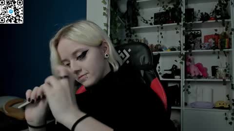 Snapshot of holy_mistresss chatting on 12-02-25, 10:20 holy_mistresss online show from 12-02-25, 10:20