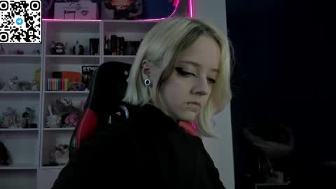 Snapshot of holy_mistresss chatting on 05-19-26, 07:58 holy_mistresss online show from 05-19-26, 07:58