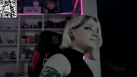 Snapshot of holy_mistresss chatting on 06-03-26, 09:56 holy_mistresss online show from 06-03-26, 09:56