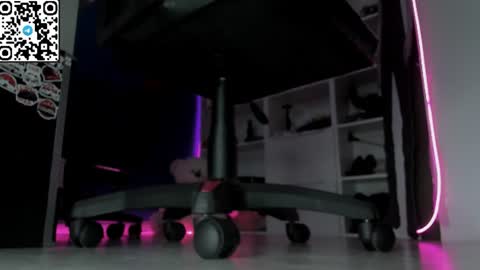 holy_mistresss online show from 06-21-26, 07:44