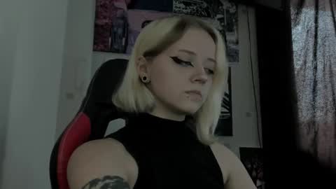 holy_mistresss online show from 07-06-26, 07:27