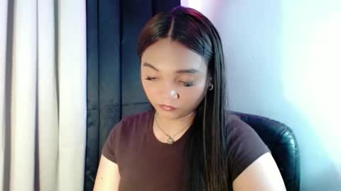 Snapshot of holy_shine chatting on 02-26-26, 03:49 Bella online show from 02-26-26, 03:49