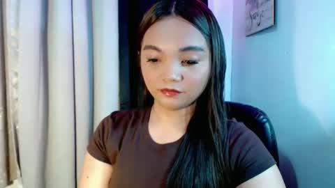 Snapshot of holy_shine chatting on 03-09-26, 06:28 Bella online show from 03-09-26, 06:28