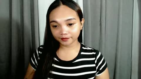 Snapshot of holy_shine chatting on 06-14-26, 11:07 Bella online show from 06-14-26, 11:07