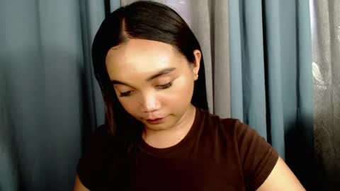 Snapshot of holy_shine chatting on 07-14-26, 02:05 Bella online show from 07-14-26, 02:05