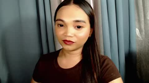 Snapshot of holy_shine chatting on 07-15-26, 04:07 Bella online show from 07-15-26, 04:07