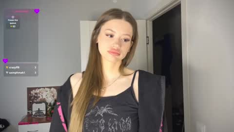 Snapshot of holybabe342 chatting on 01-10-25, 02:34 Vio online show from 01-10-25, 02:34