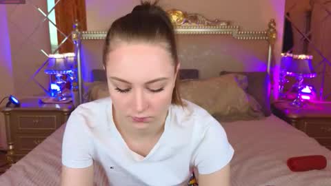 holybabydoll online show from 11-13-25, 10:58