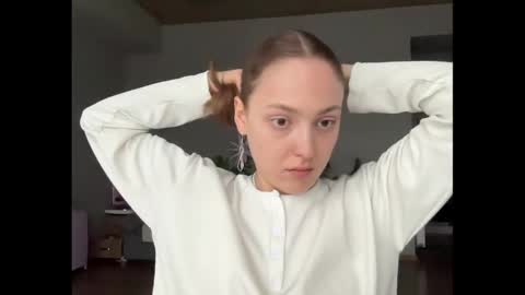 dori not holy get my tg channel with link from description under last photo online show from 09-19-25, 01:01