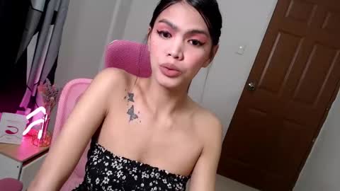 Snapshot of holymary_69 chatting on 02-20-25, 12:25 Patricia online show from 02-20-25, 12:25