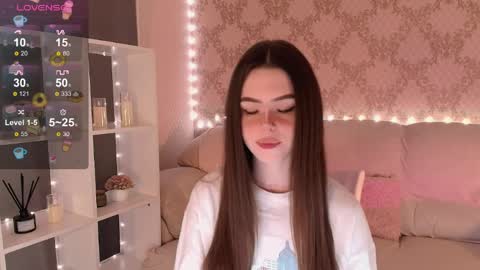 Mia online show from 04-11-26, 03:33