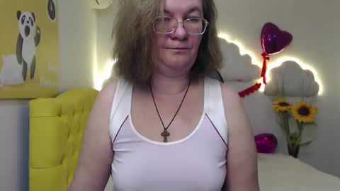 holymilfa online show from 02-21-25, 08:40