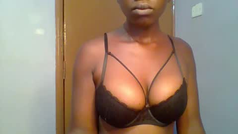 Snapshot of honey_beb chatting on 02-20-25, 07:34 honey_beb online show from 02-20-25, 07:34