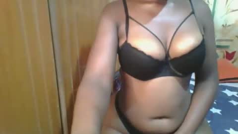 Snapshot of honey_beb chatting on 02-23-25, 04:07 honey_beb online show from 02-23-25, 04:07
