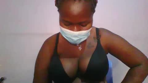 Snapshot of honey_beb chatting on 09-21-25, 04:36 honey_beb online show from 09-21-25, 04:36