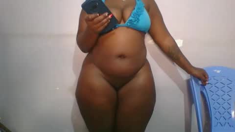 Snapshot of honey_beb chatting on 09-24-25, 06:00 honey_beb online show from 09-24-25, 06:00