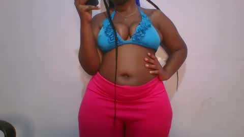 Snapshot of honey_beb chatting on 10-31-25, 06:42 honey_beb online show from 10-31-25, 06:42