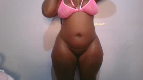 Snapshot of honey_beb chatting on 11-06-25, 06:42 honey_beb online show from 11-06-25, 06:42