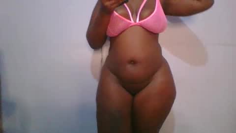 Snapshot of honey_beb chatting on 11-08-25, 01:28 honey_beb online show from 11-08-25, 01:28