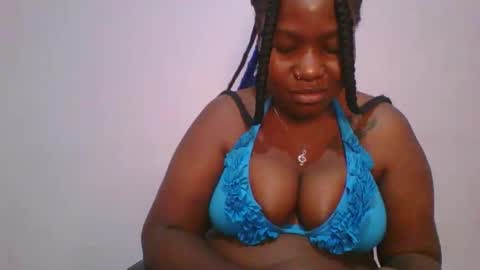 Snapshot of honey_beb chatting on 11-09-25, 06:01 honey_beb online show from 11-09-25, 06:01