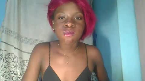 Queen online show from 04-02-26, 03:26