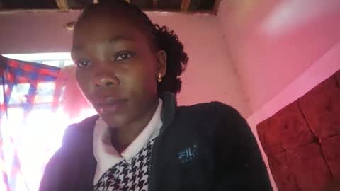 Snapshot of honey_bunny0 chatting on 10-12-25, 06:12 honey_bunny0 online show from 10-12-25, 06:12