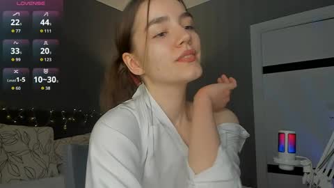 Chantal online show from 04-12-26, 08:14